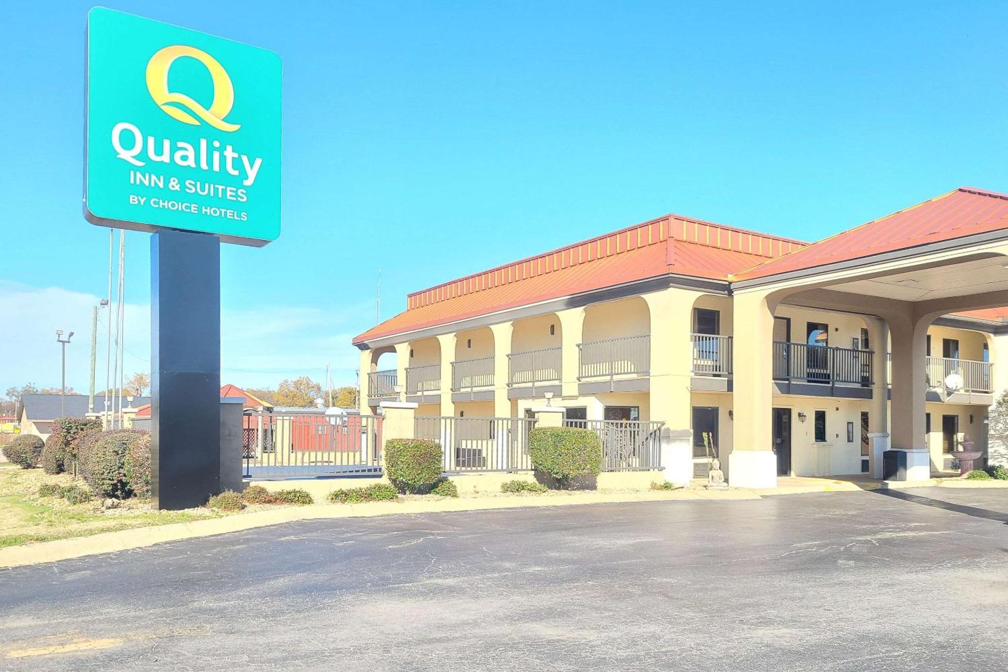 Quality Inn & Suites Dumas Exterior photo