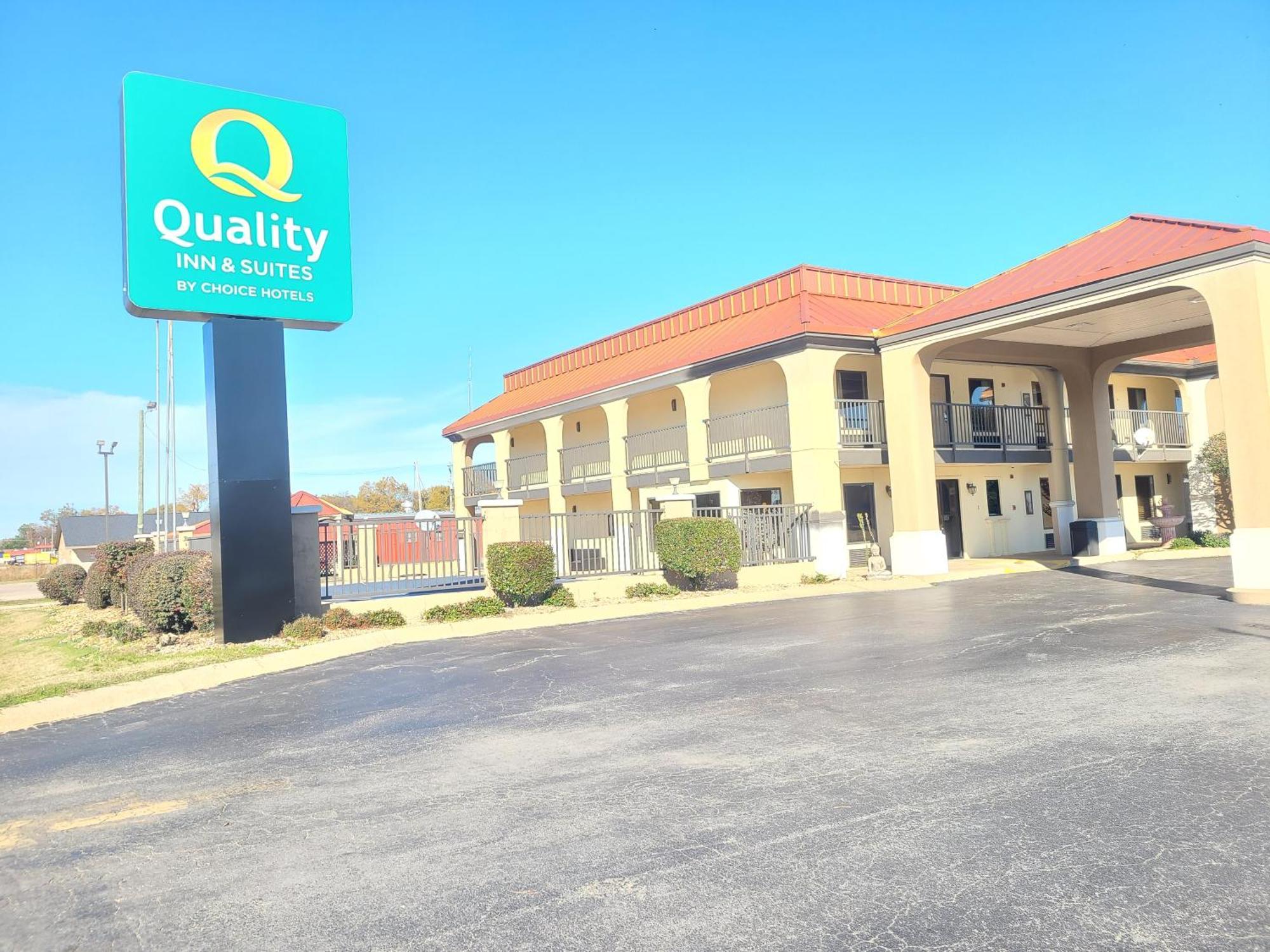 Quality Inn & Suites Dumas Exterior photo